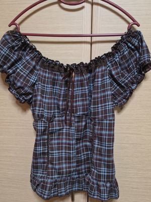 Off the shoulder checkered blouse, Shein