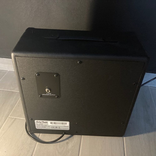 Harley Benton HB-20MFX 30w guitar amp like new with Bluetooth and effects
