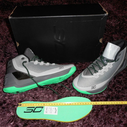 Under Armour Curry 3 new sports shoes size 44 gray and green