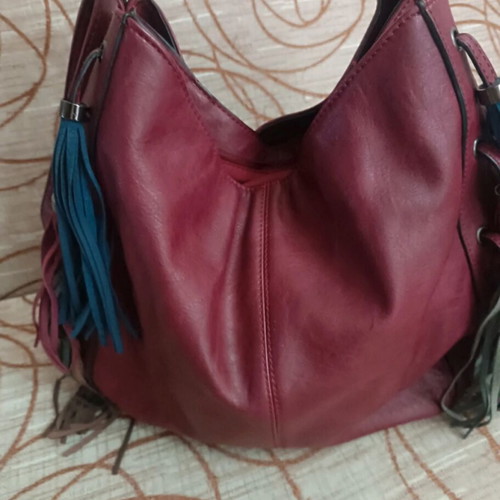 Women's shoulder bag burgundy like new with colorful tassels