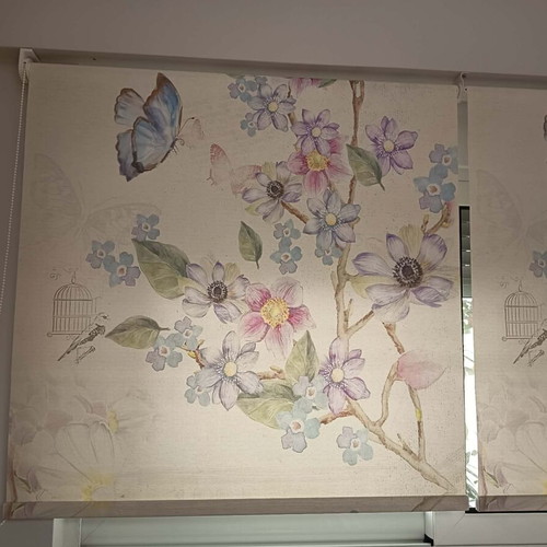 Domus B359 medium shading roller blind for kids room like new