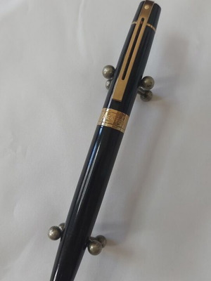 Στυλό Πένα Sheaffer 300 Gloss Μαύρη μεταχειρισμένο με γρατζουνιές