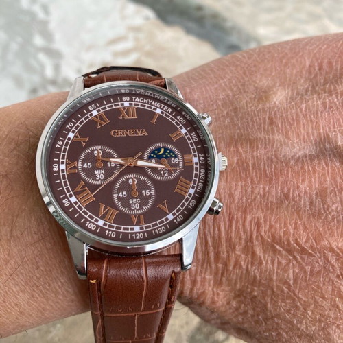 Geneva men's watch new with battery brown