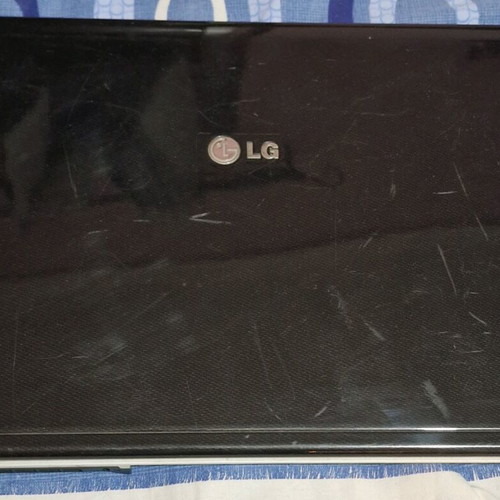 LG E 500 used for parts with memory and hard drive