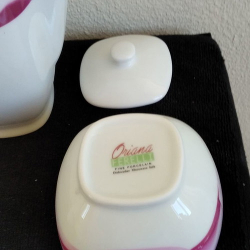 Oriana Ferrelli tea serving set new, porcelain
