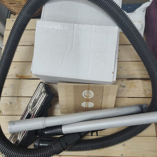 Electrolux Vacuum Cleaner 1987 like new