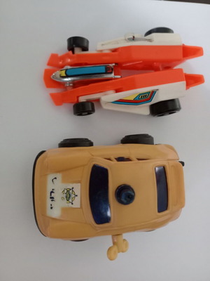 Wind-up police car and racing car used, vintage toys