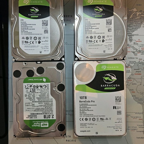 Hard disks 10, 8, 8 and 2 TB like new