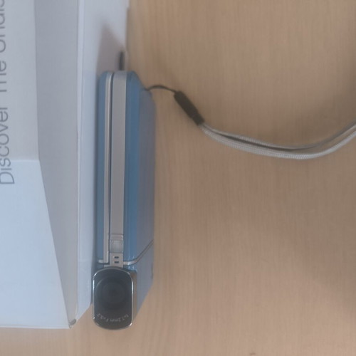 Toshiba Camileo S20 Full HD video camera like new