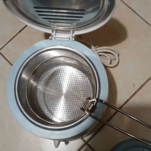 Deep fryer new, unused