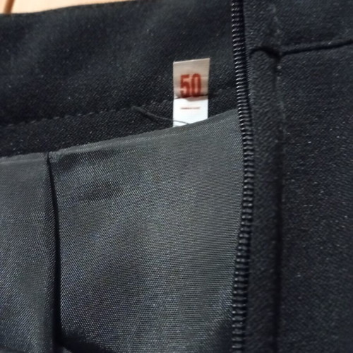 Skirt like new, black, size 5XL
