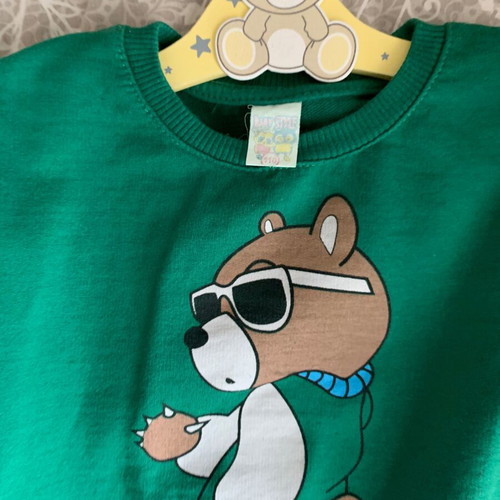 Children's sweatshirt like new, sizes 104-110 cm, ages 3-4