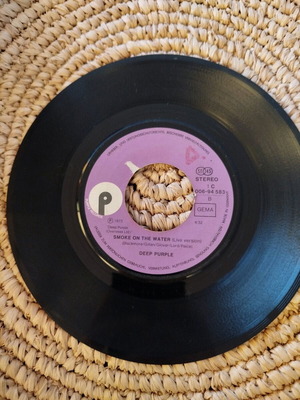 Deep Purple Smoke on the Water 45 RPM vinyl single used