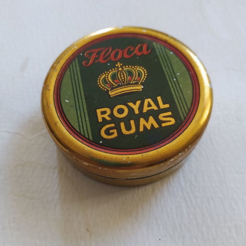 Vintage tin box from Floka gum like new