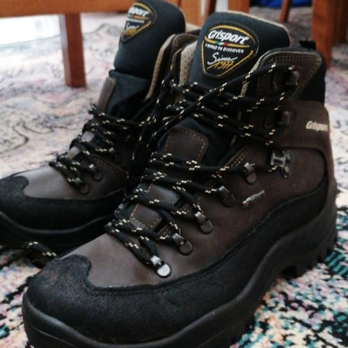 Grisport hiking boots with elastic sole brown black
