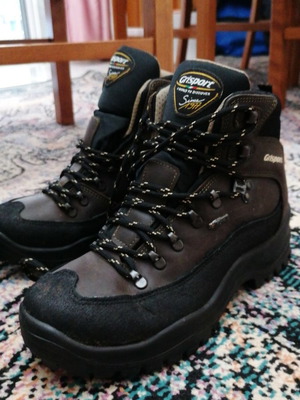 Grisport hiking boots with elastic sole brown black