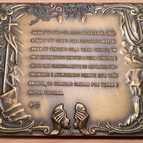 Bronze medal used with depiction of the Resurrection of Jesus Christ