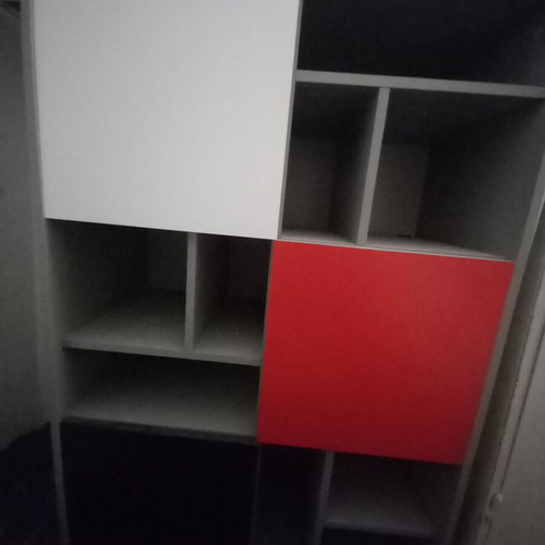Bookcase like new, dimensions 127cm height, 40cm width, 83cm length