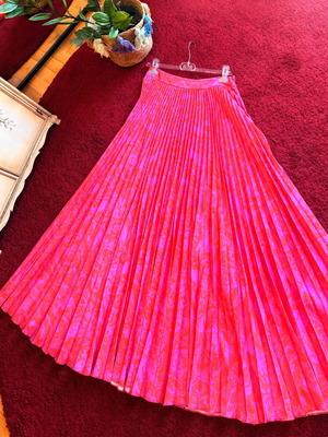 Karavan Carmelina Pleated Maxi Skirt like new, multicolor, size L