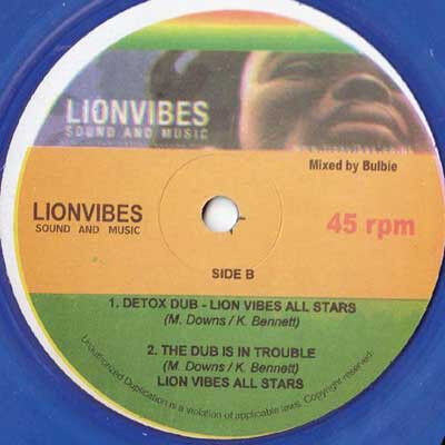 Ras Shiloh The World Is In Trouble vinyl record used, reggae