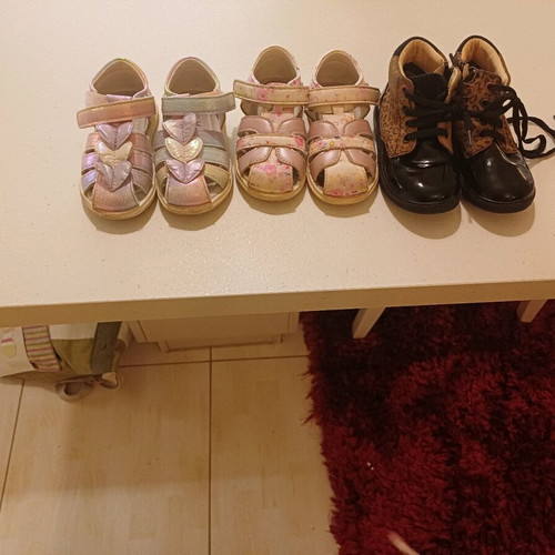 Girls' shoes used, pack of 5 pairs size 23 and 24