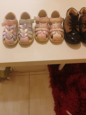 Girls' shoes used, pack of 5 pairs size 23 and 24