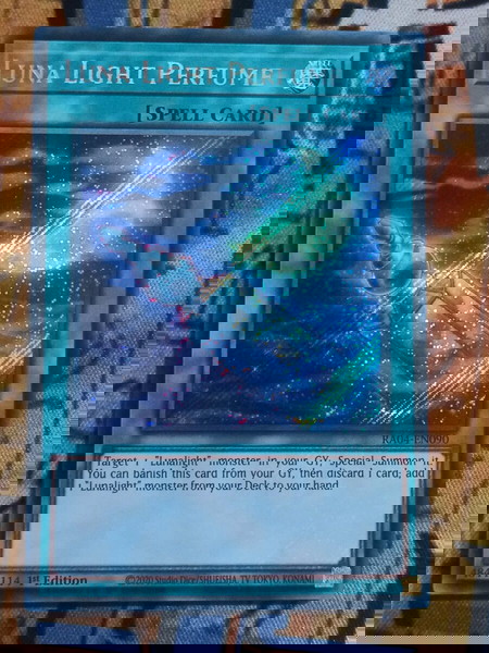 Luna Light Perfume (Secret Rare, Yugioh)