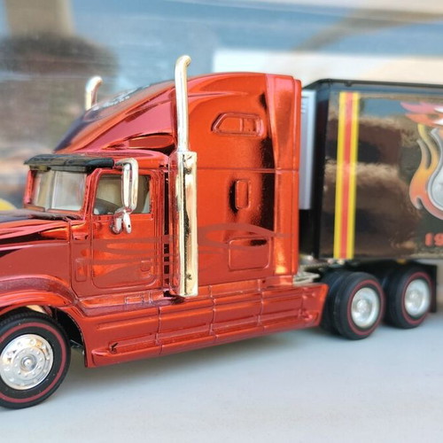 Hot Wheels 2003 RLC 35th Anniversary Transporter Truck new