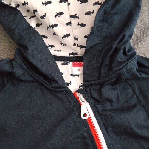 Joyce lightweight jacket with hood for 4-year-old boy
