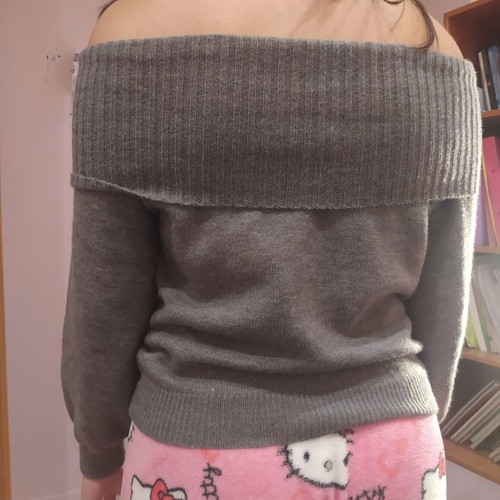 Pullover new gray