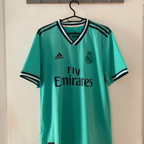 Real Madrid 2019/20 Player Version jersey like new, size M