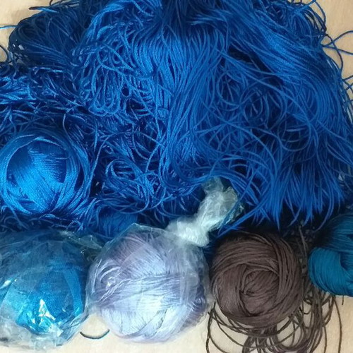 Threads for bags new, total 1 kilo