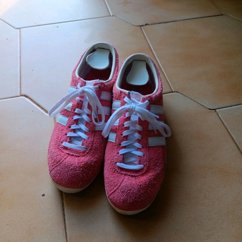 Adidas Gazelle athletic shoes used, size 40.5, pink