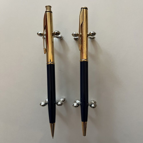 Parker Insignia pen and pencil pair like new, blue
