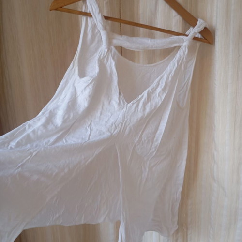 Regalinas white blouse refurbished, airy back opening