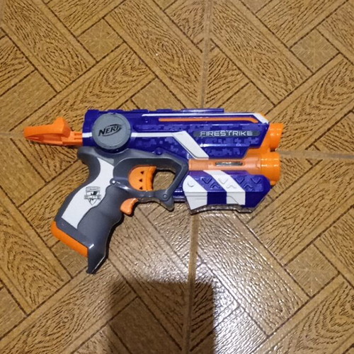 Nerf plastic gun Firestrike like new, functional