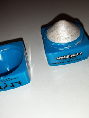 Nyx Professional Highlighter Diamond Grip like new
