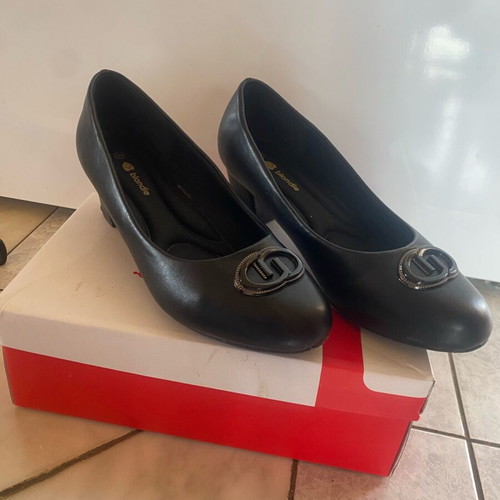 Blondie Black Anatomical Pumps like new, size 39
