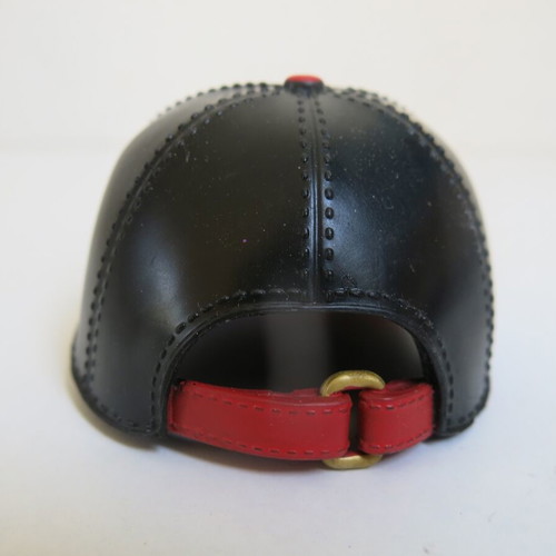 Rainbow High Ruby Anderson Series 1 One cap accessory used