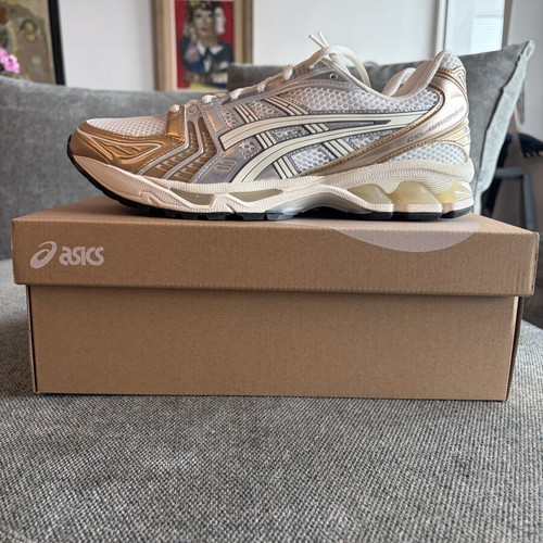 Asics Gel-Kayano 14 Olympic Medals sneakers new, size 44.5, white and gold