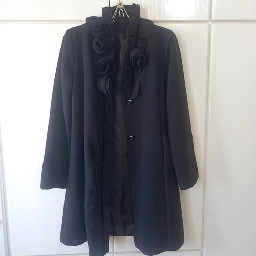 Black women's coat with flowers like new, made in Italy