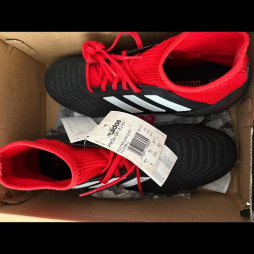 Adidas Predator 18.3 football shoes, men's, black, size 43.5