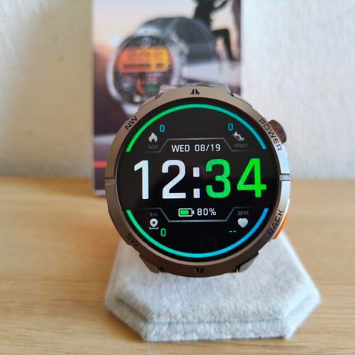 MT68 Smartwatch with 1.7" Full Touch Screen and Metal Bracelet