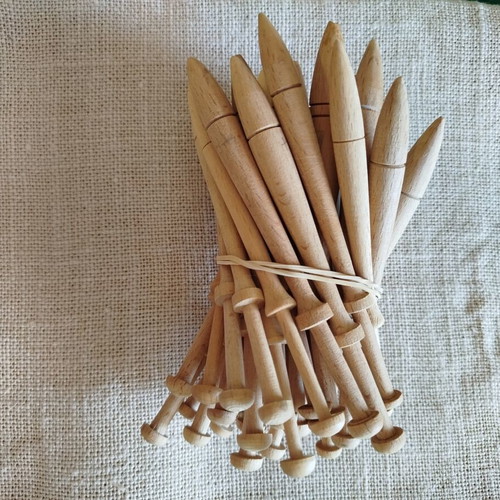 Kopaneli Lace Bobbins 123 Pieces 12-15 cm Like New