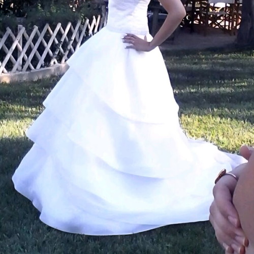 Wedding dress like new, handmade with embroidery on back, white, size S