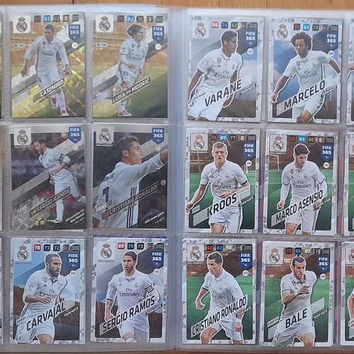 FIFA 365 2017-2018 Adrenalyn XL album with 374/459 cards like new