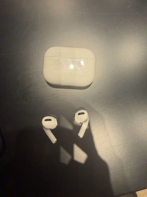 Apple AirPods Pro σαν καινούργια με θήκη χωρίς μαξιλαράκια