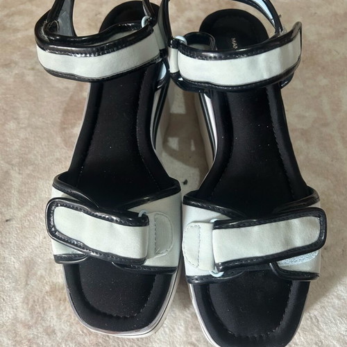 Women's platforms like new, black with turquoise