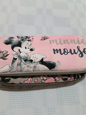 Pencil case with Disney Minnie in very good condition