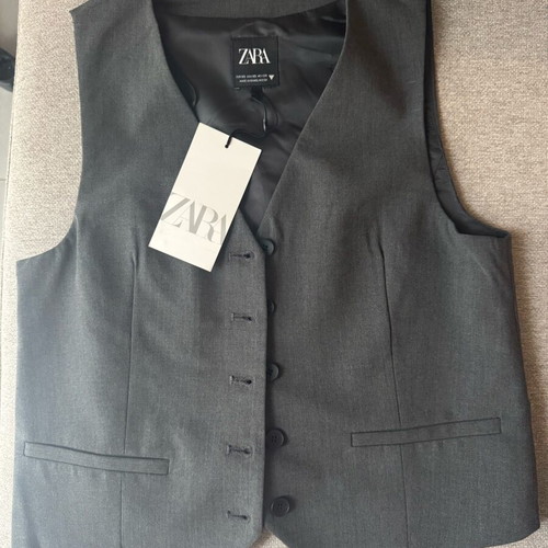 Zara gray vest new, size XS